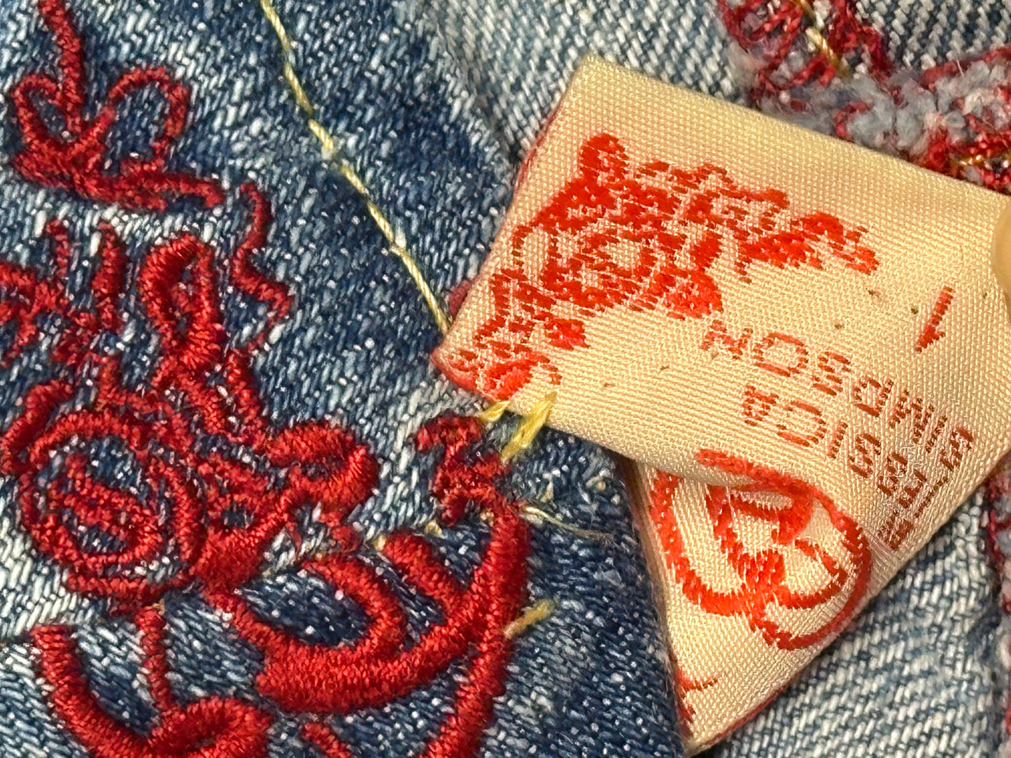 Women’s Y2K Jessica Simpson Low Rise Jeans With Pastel Lace And Sequin Details