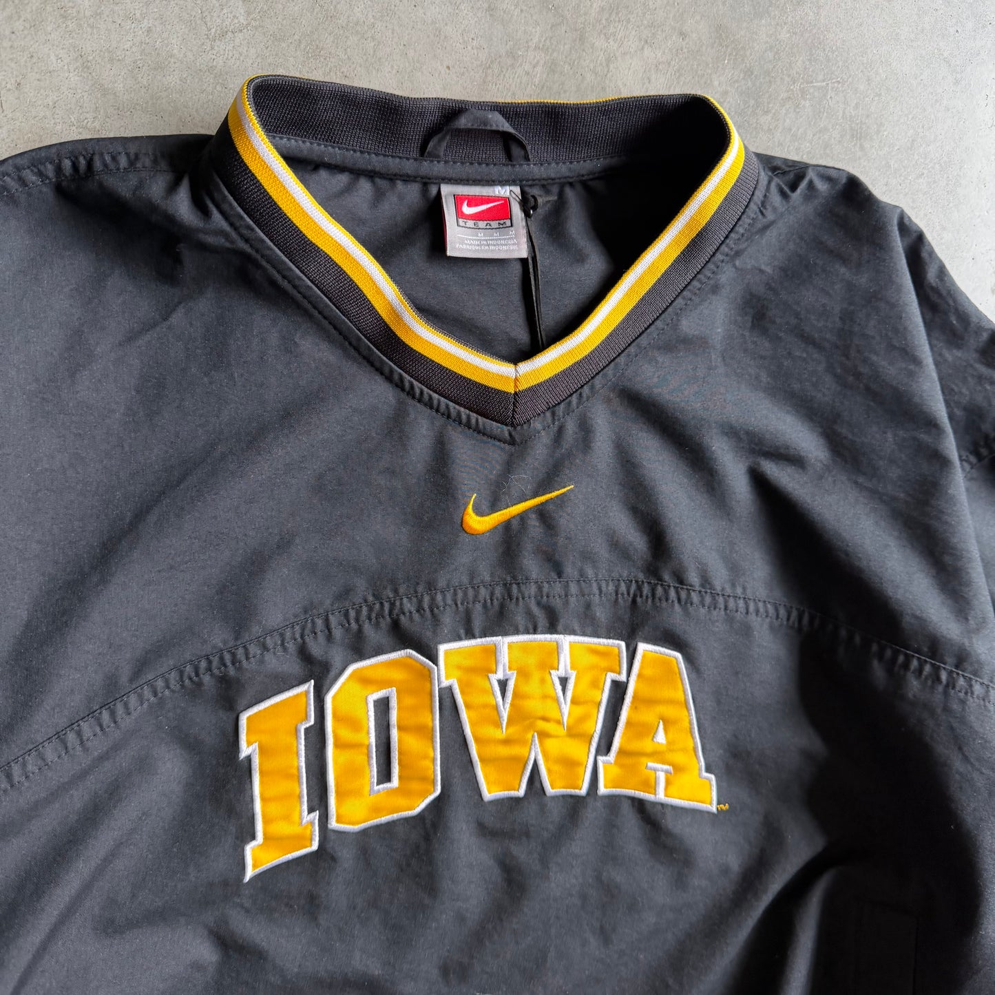 Vintage Nike Iowa Spell-Out Side Zip Windbreaker
