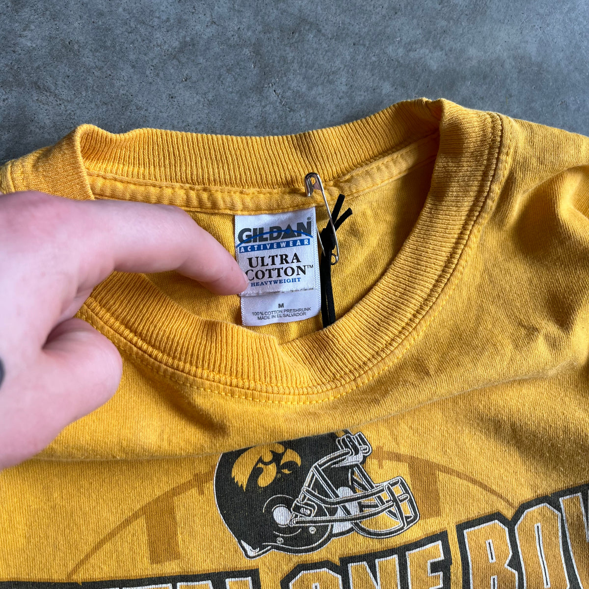 Y2K Iowa Hawkeyes ‘05 Capital One Bowl L/S