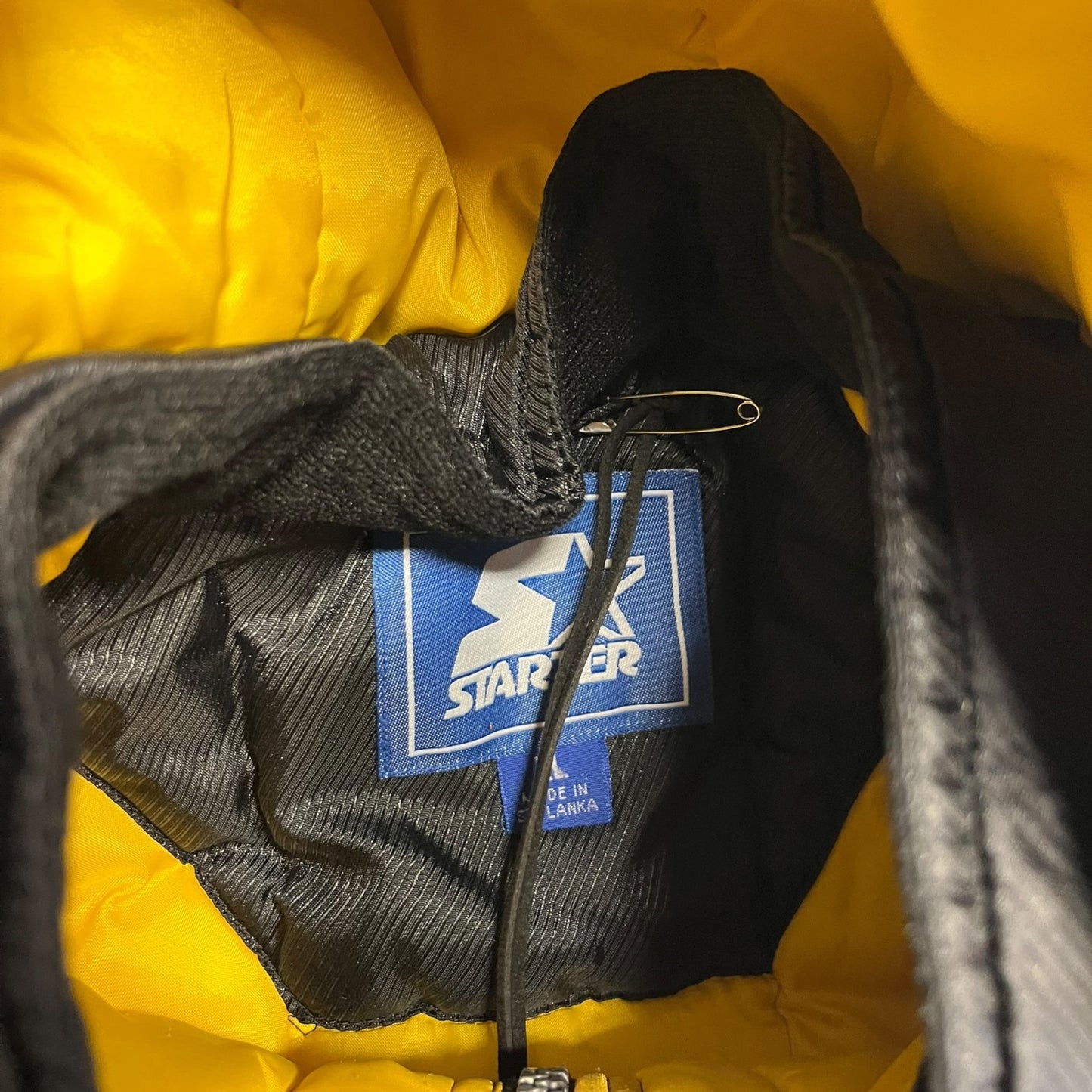 Vintage Starter Iowa Hawkeyes Half Zip Jacket