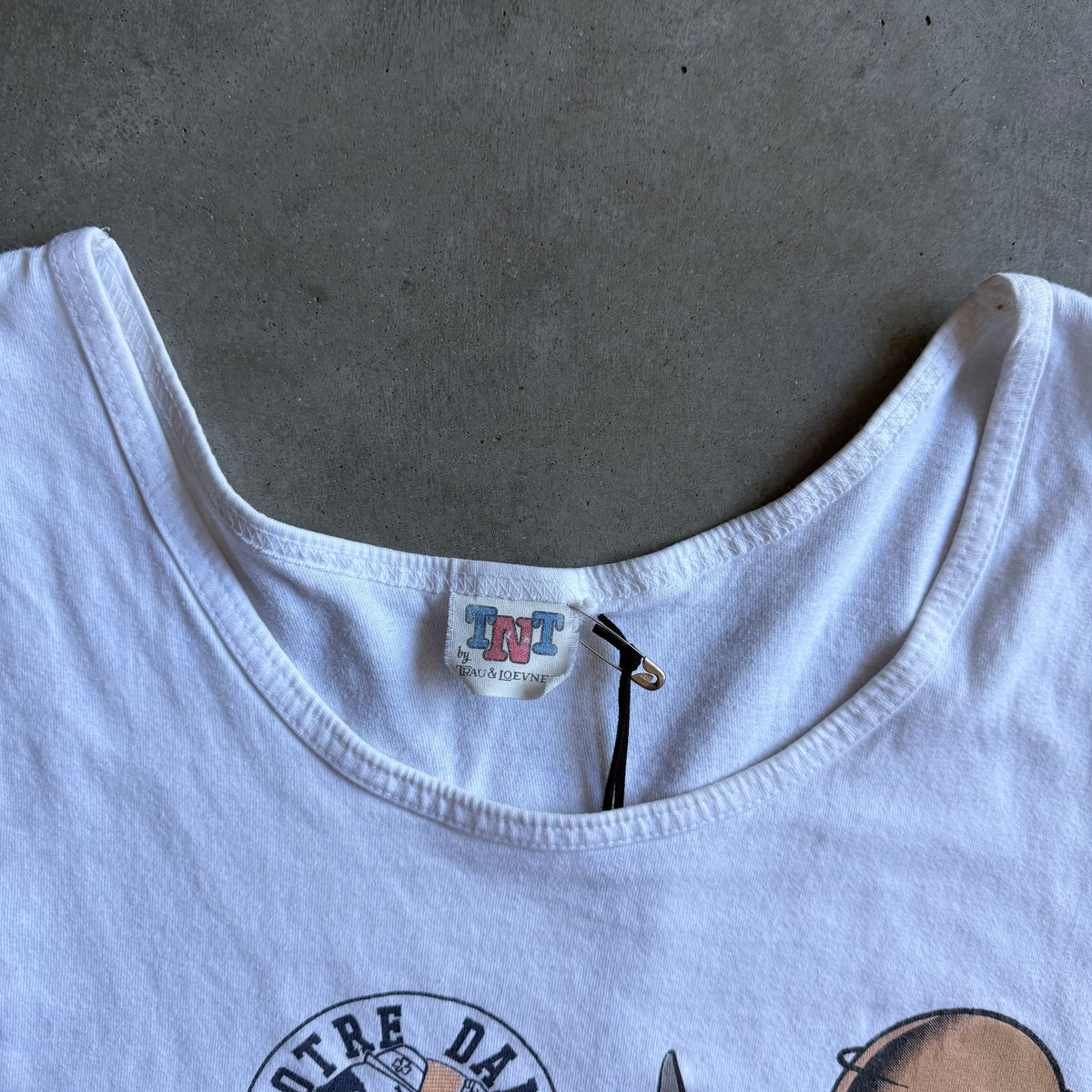 Vintage Looney Tunes Notre Dame Basketball Sleeveless Tee