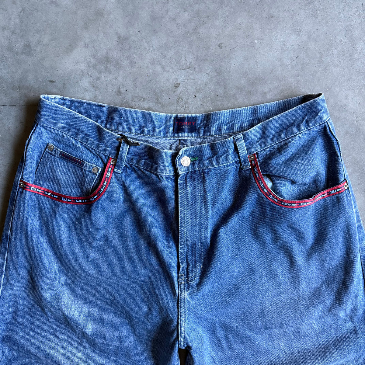 Y2K Tommy Hilfiger Baggy Logo Pocket Chopped Capris