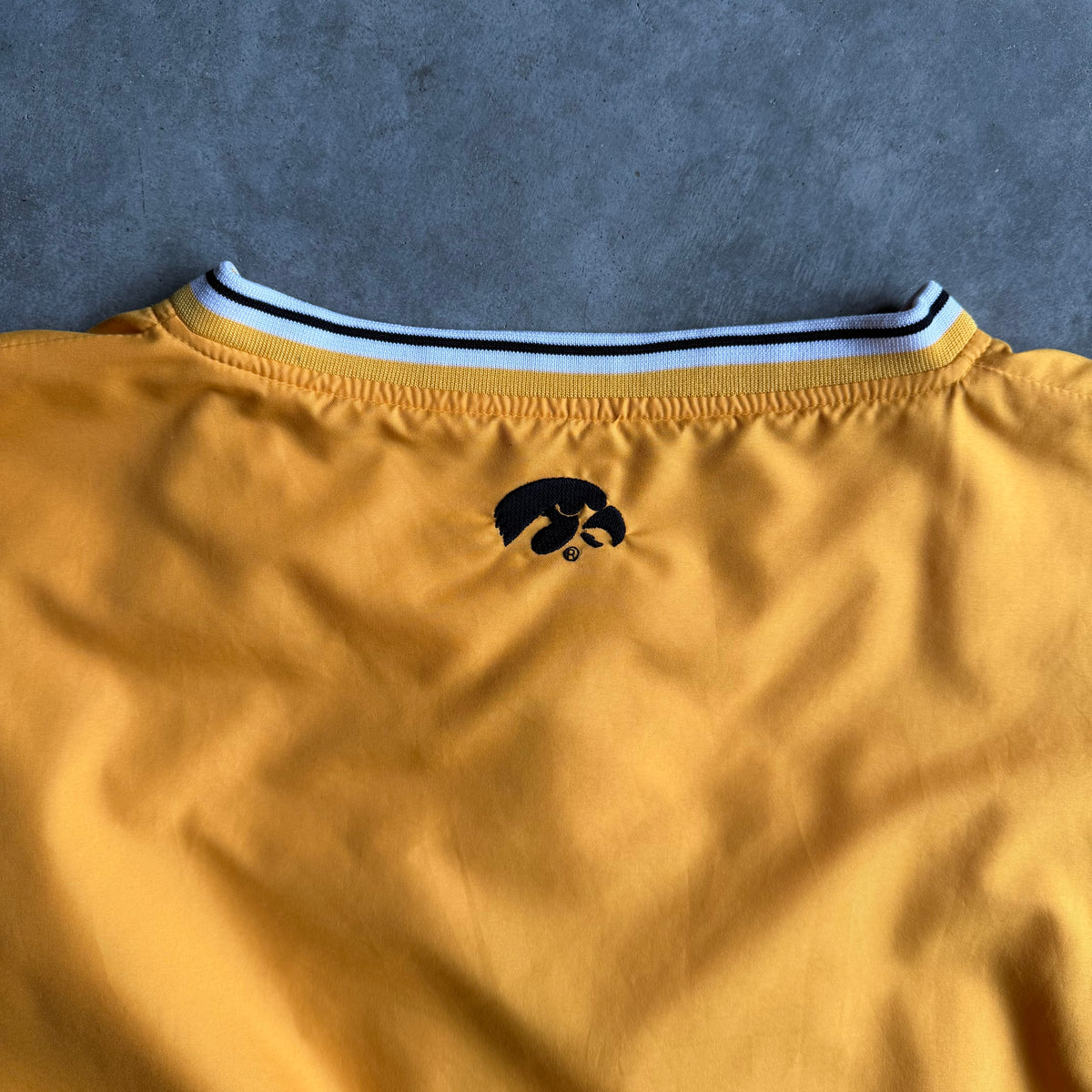 Y2K ProPlayer Iowa Hawkeyes Gold Pullover Windbreaker