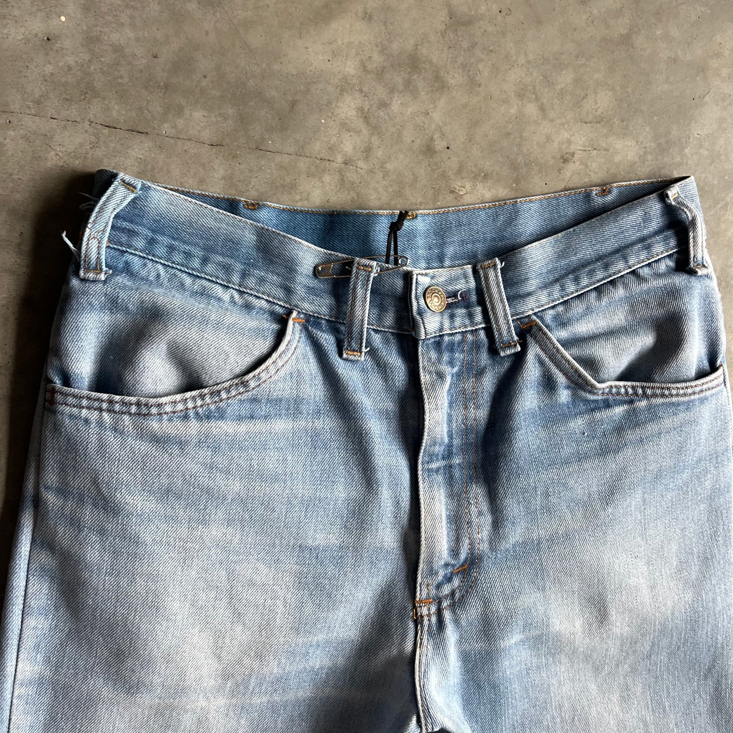 Y2K Plain Pockets Light Wash Flared Jeans