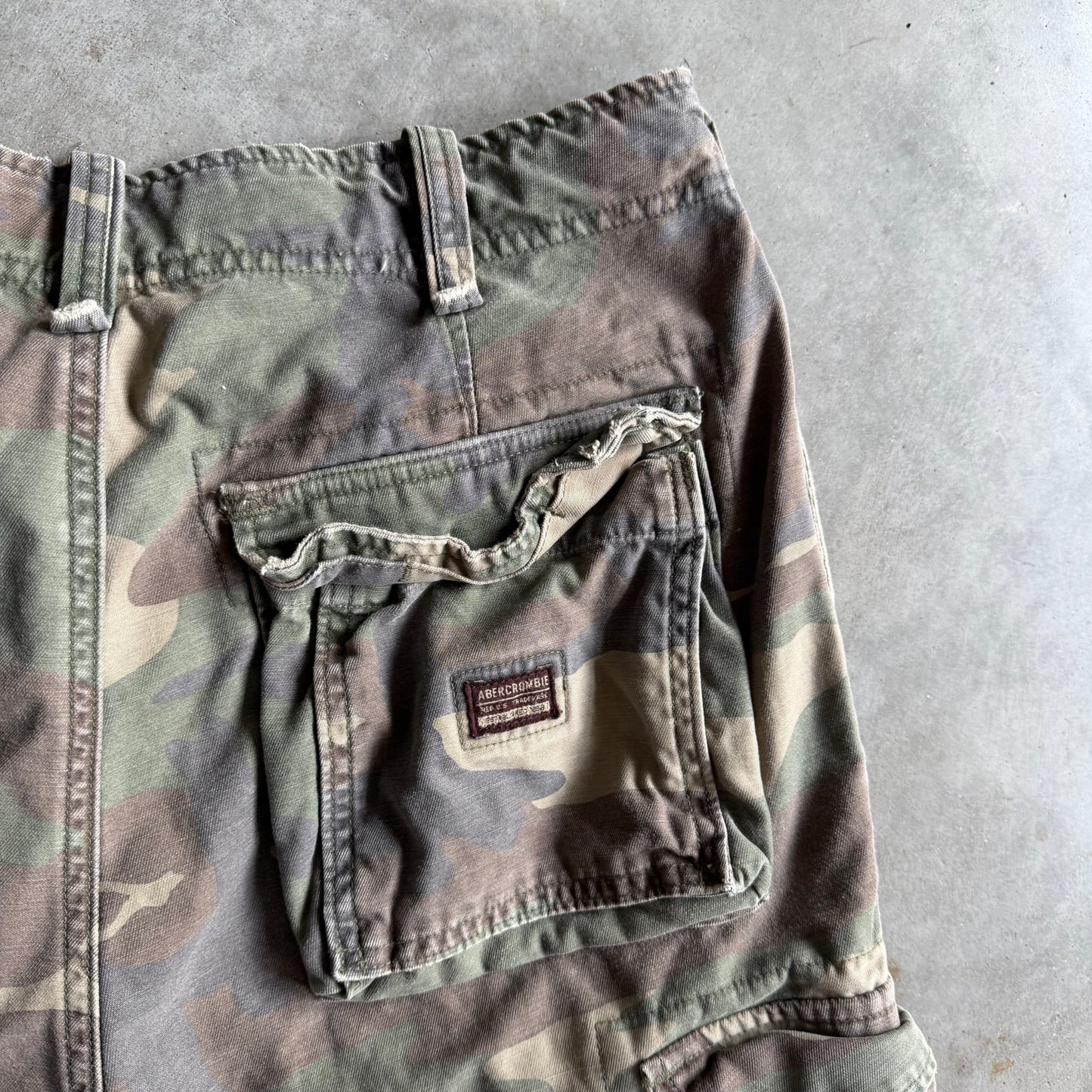 Y2K Abercrombie & Fitch Camo Cargo Shorts