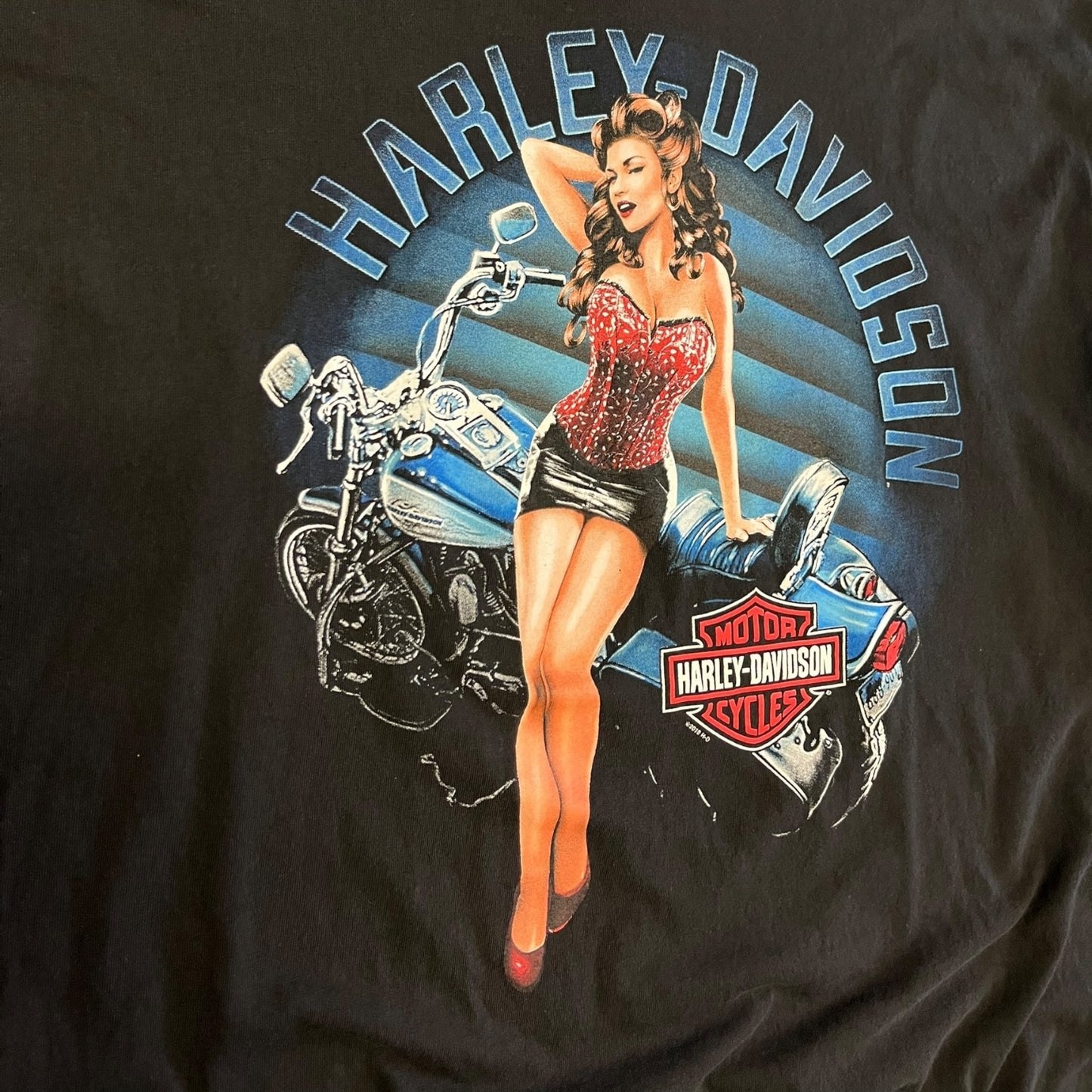 Y2K Harley Davidson Blue Motorcycle Blonde Women Tee