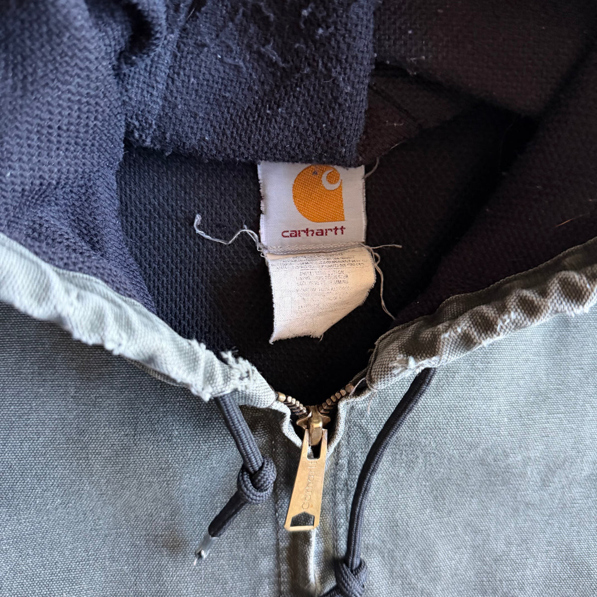Vintage Carhartt ‘J25 MOS’ Moss Green Thermal Lined Active Jacket