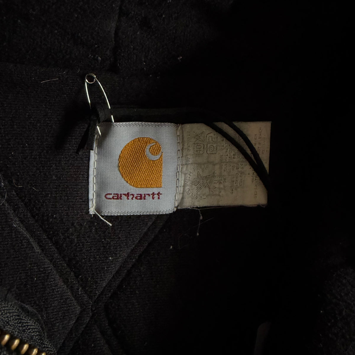 Vintage Carhartt ‘JQ1005’ Paint Splattered Black Active Jacket