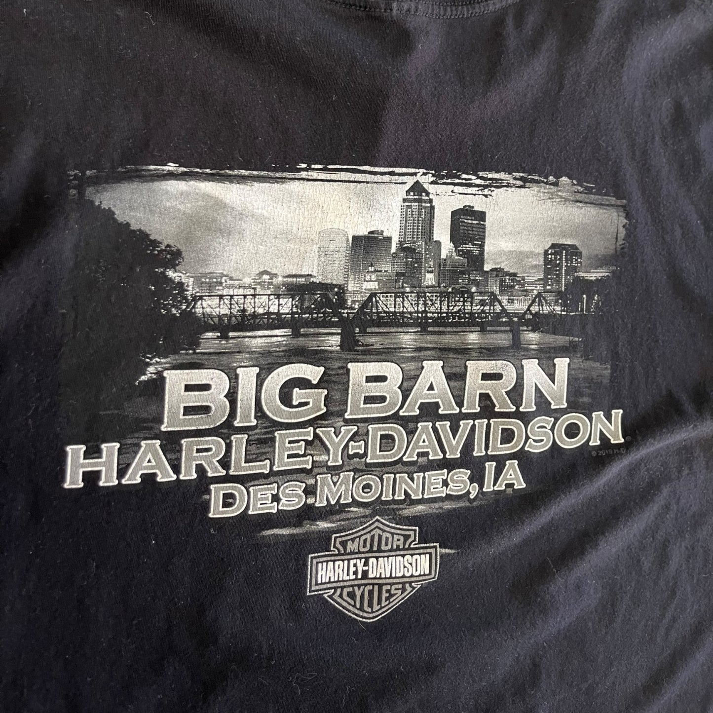 Y2K Big Barn Harley Davidson USA Eagle Shield Tee