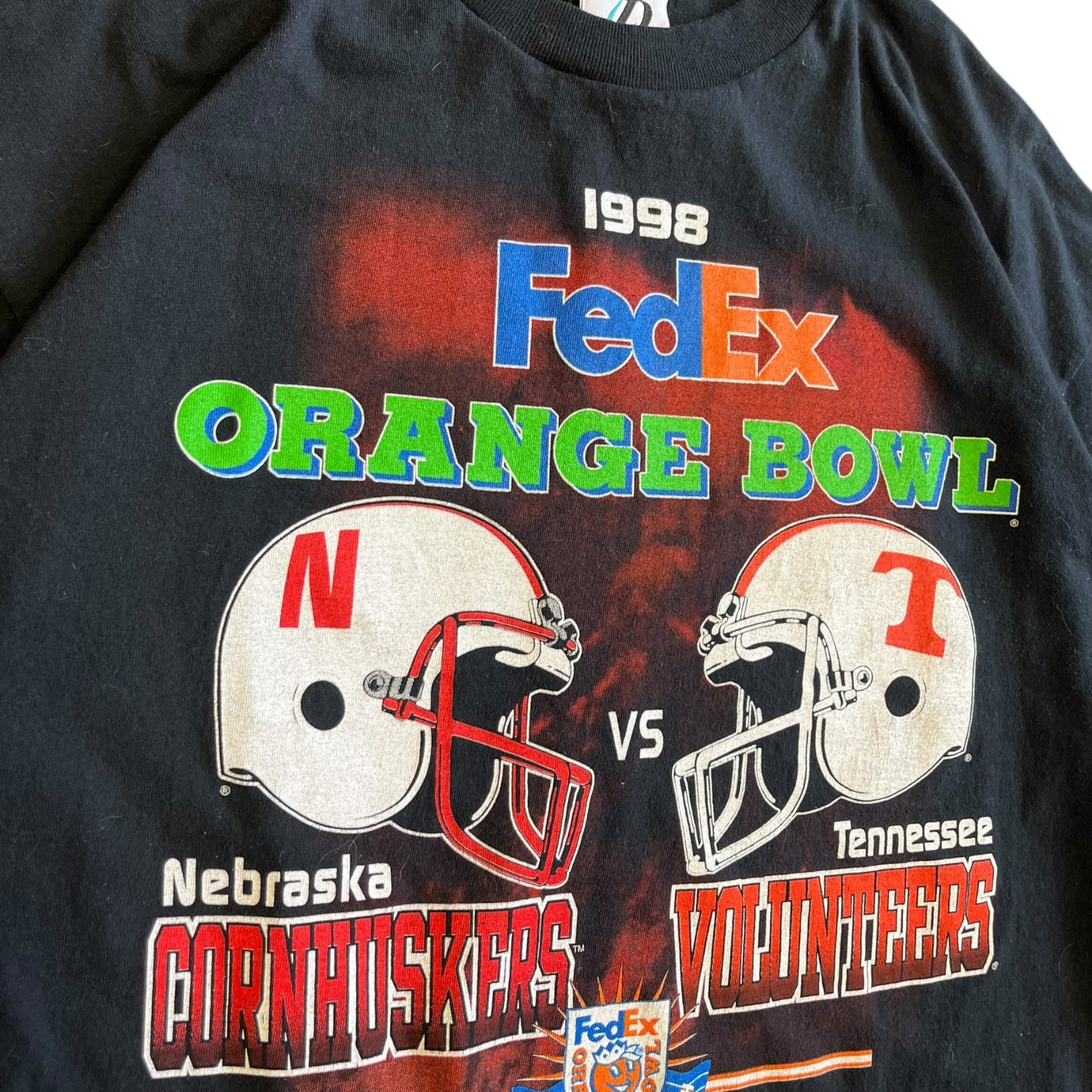Vintage ‘98 FedEx Bowl Tennessee Vs Nebraska T Shirt