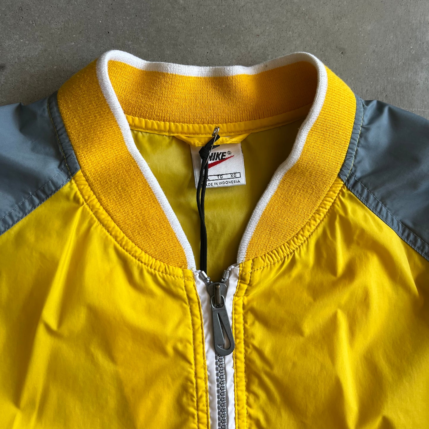 Vintage Nike Yellow & Gray Center Swoosh Windbreaker