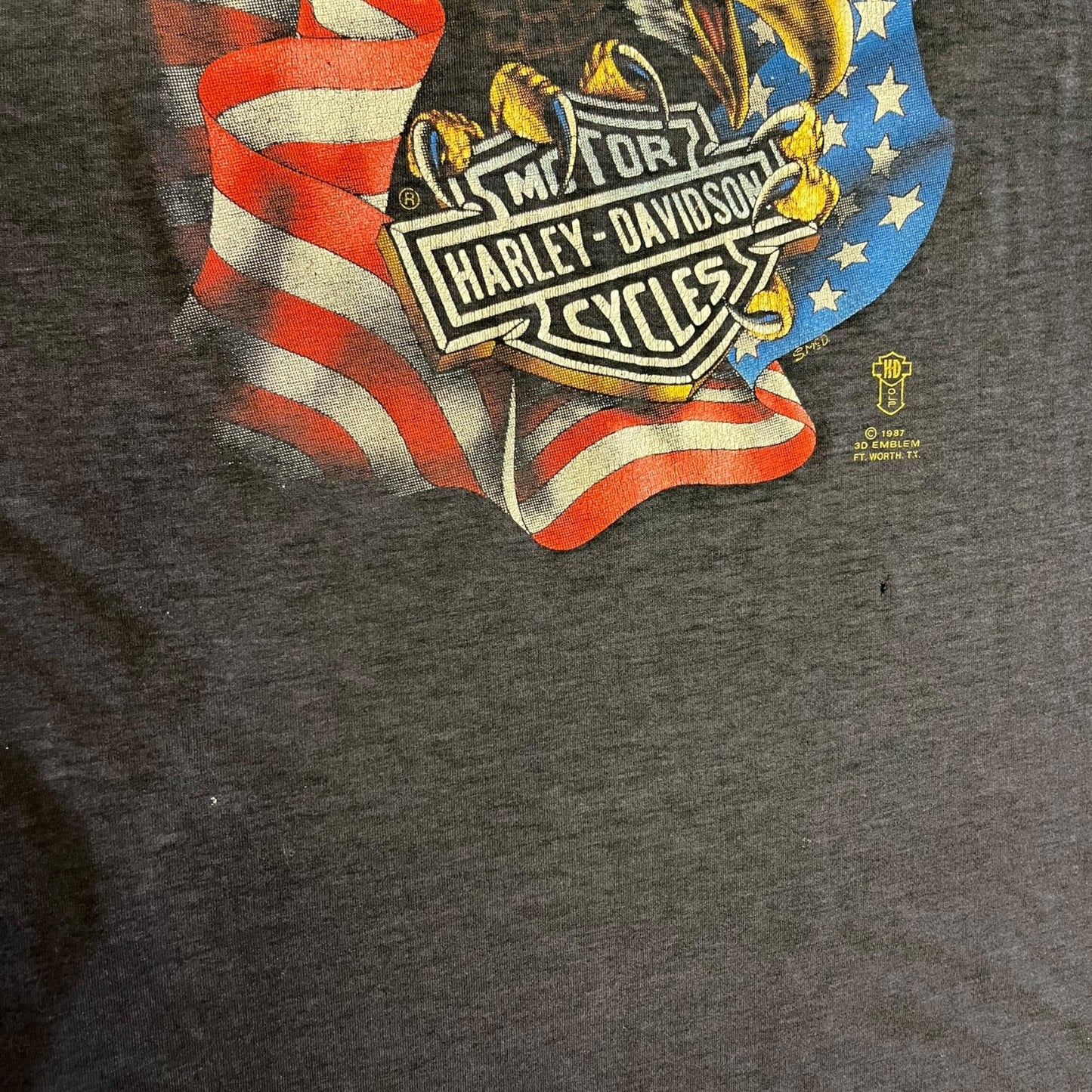 Vintage 1987 Harley Davidson 3D Emblem Eagle USA Flag Tee