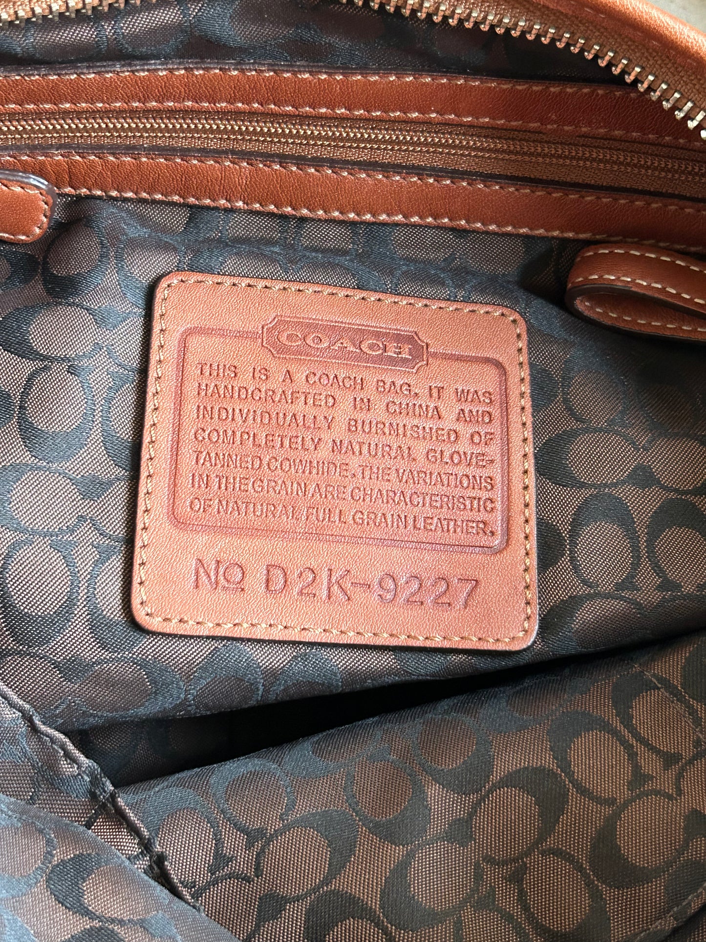 2002 Coach 9227 Ergo Hobo