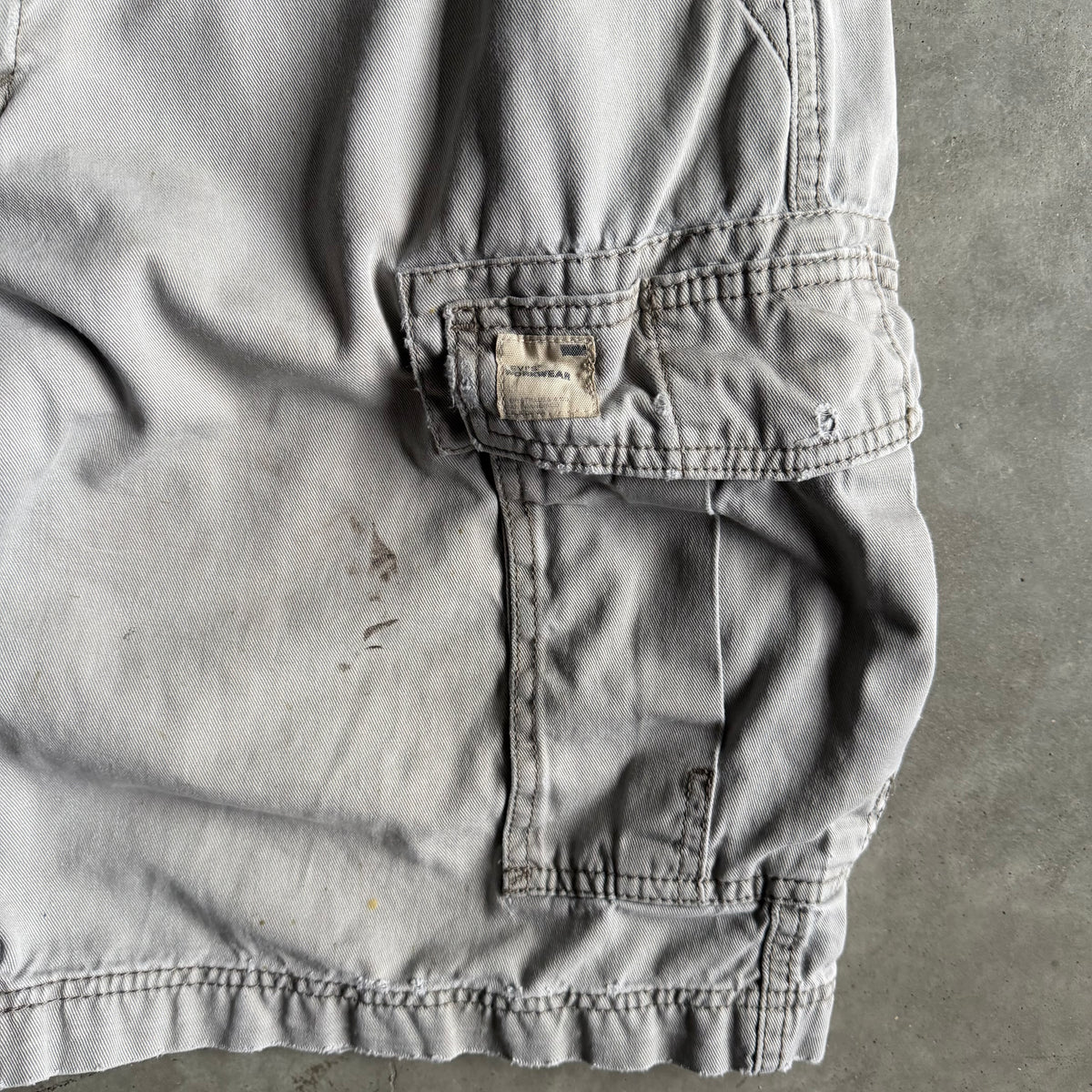 Y2K Levi’s Grey Distressed Utility Cargo Shorts