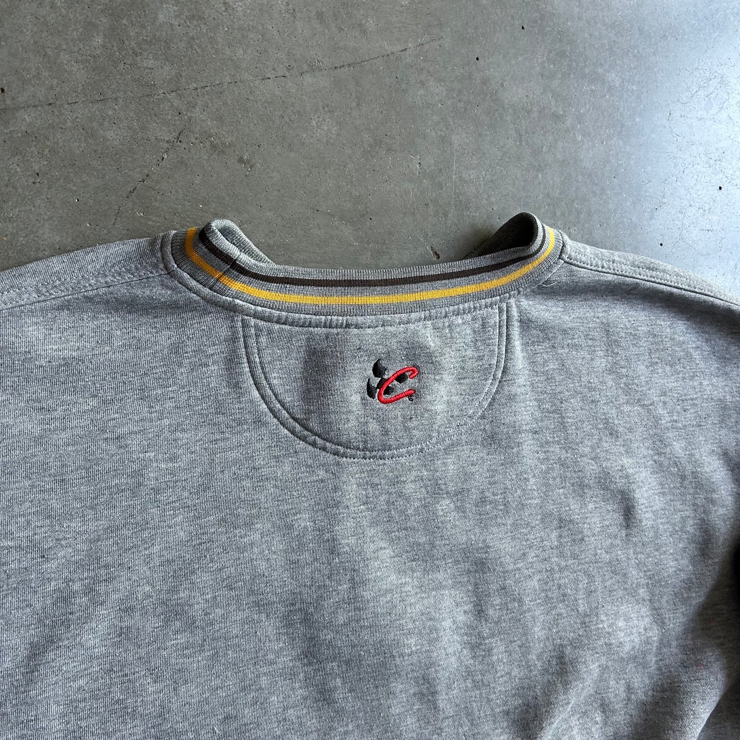Vintage Dale Jarrett #88 UPS NASCAR Sweatshirt