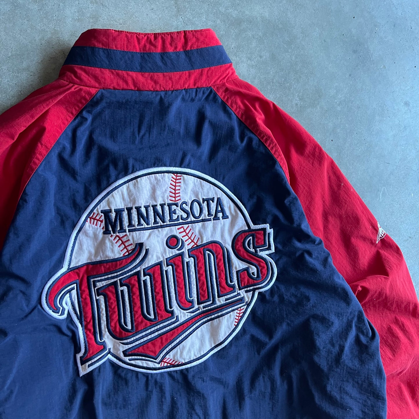 Vintage Apex One Minnesota Twins Zip Up Jacket