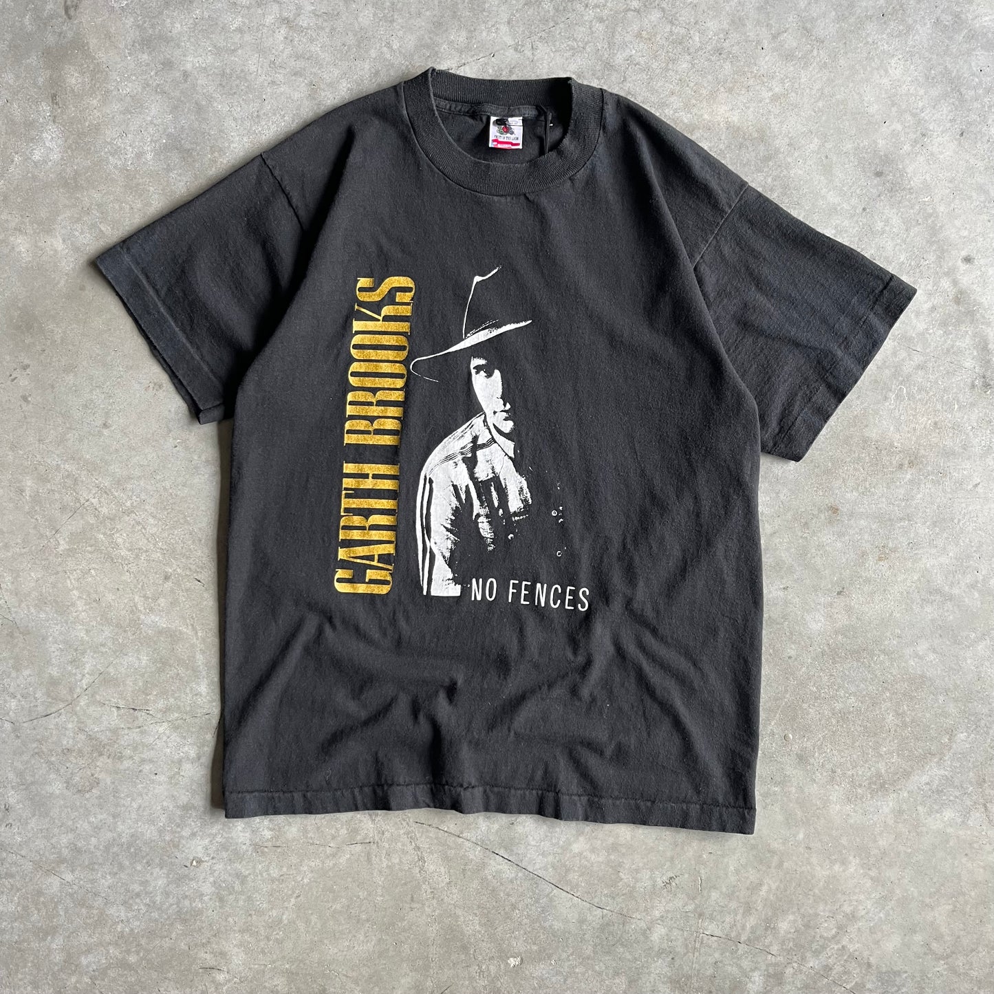 Vintage Garth Brooks ‘No Fences’ Black Tour Tee