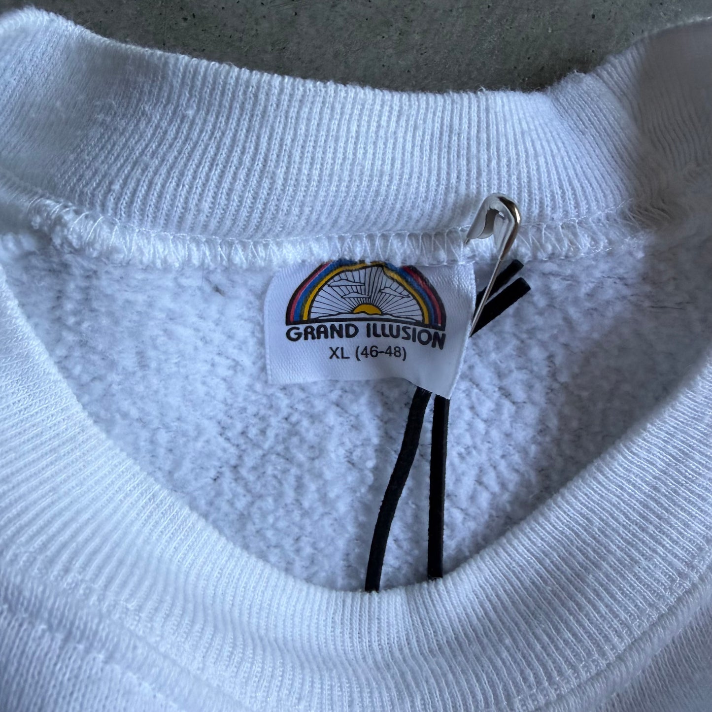 Vintage 1986 Iowa Hawkeyes Holiday Bowl Raglan Sweatshirt