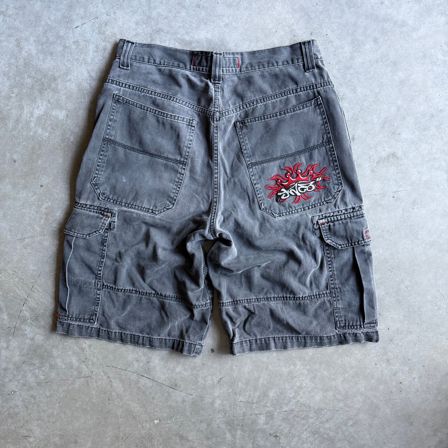 Vintage JNCO Jeans Tribal Crown Black Cargo Shorts