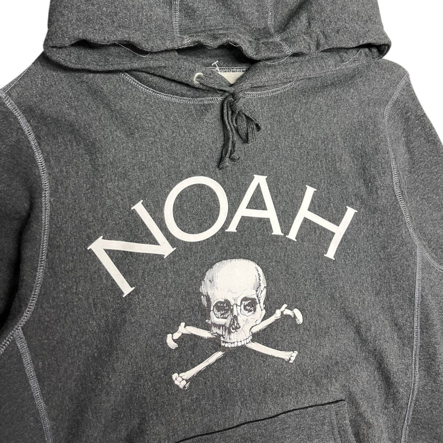 Noah Jolly Rodger Chest Logo Hoodie (Gray)