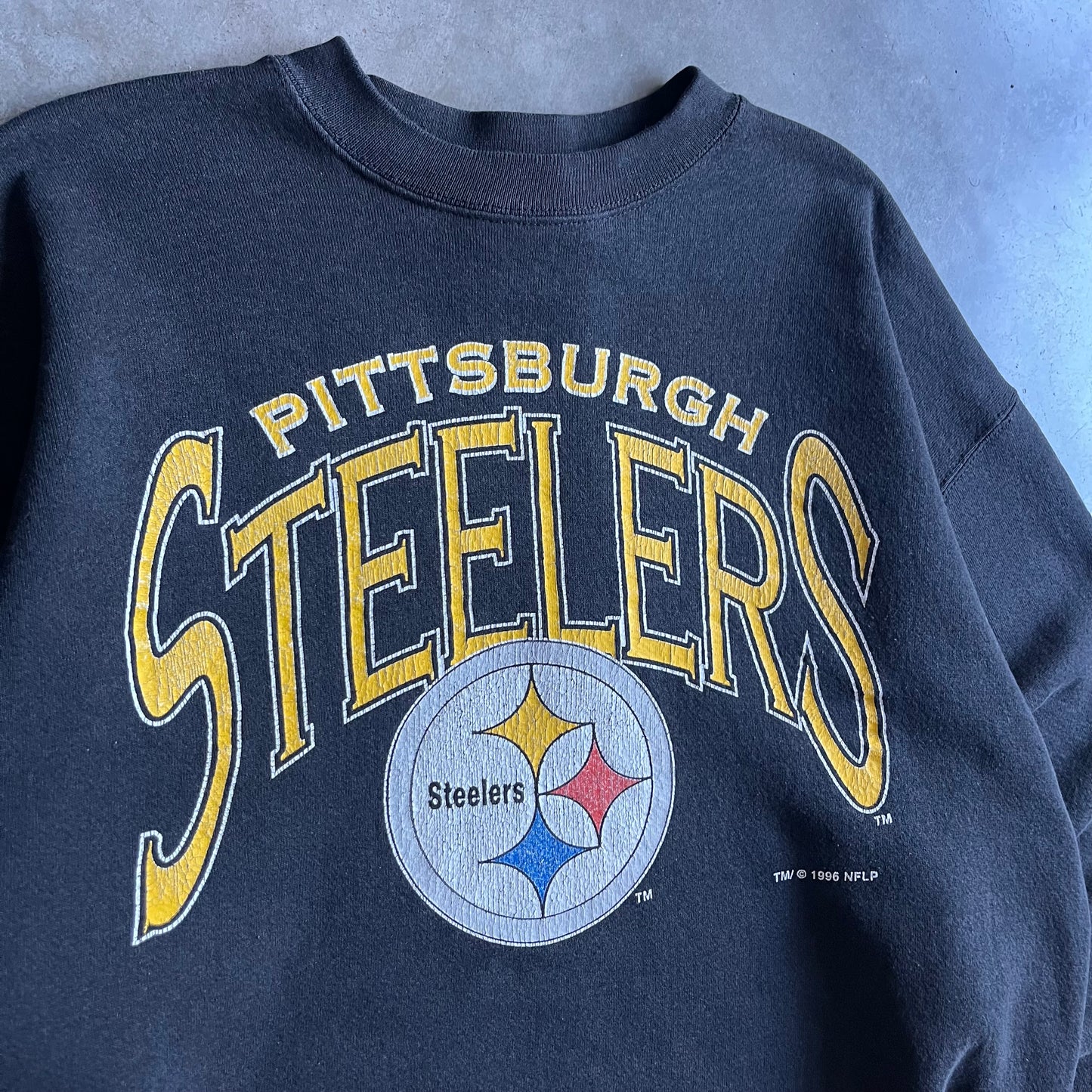 Vintage Pittsburgh Steelers Arch Spell-Out & Logo Sweatshirt