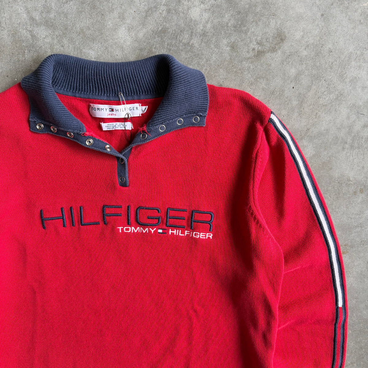 Y2K Women’s Tommy Hilfiger Ribbed Collar Sweatshirt