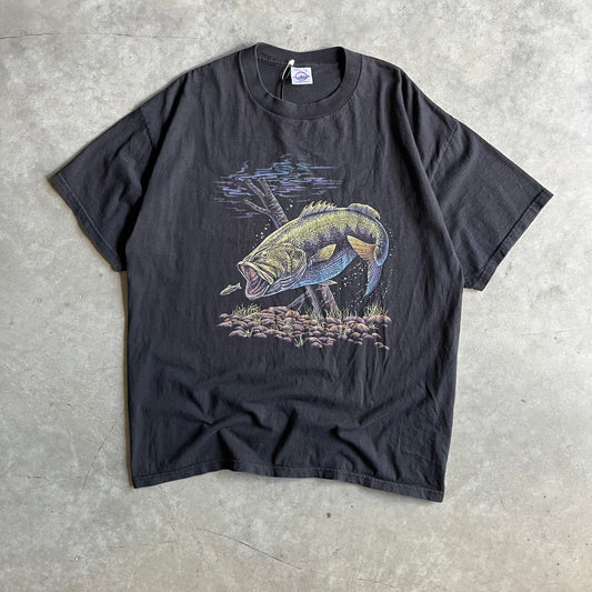 Vintage Large Mouth Bass Fishing Nature Tee
