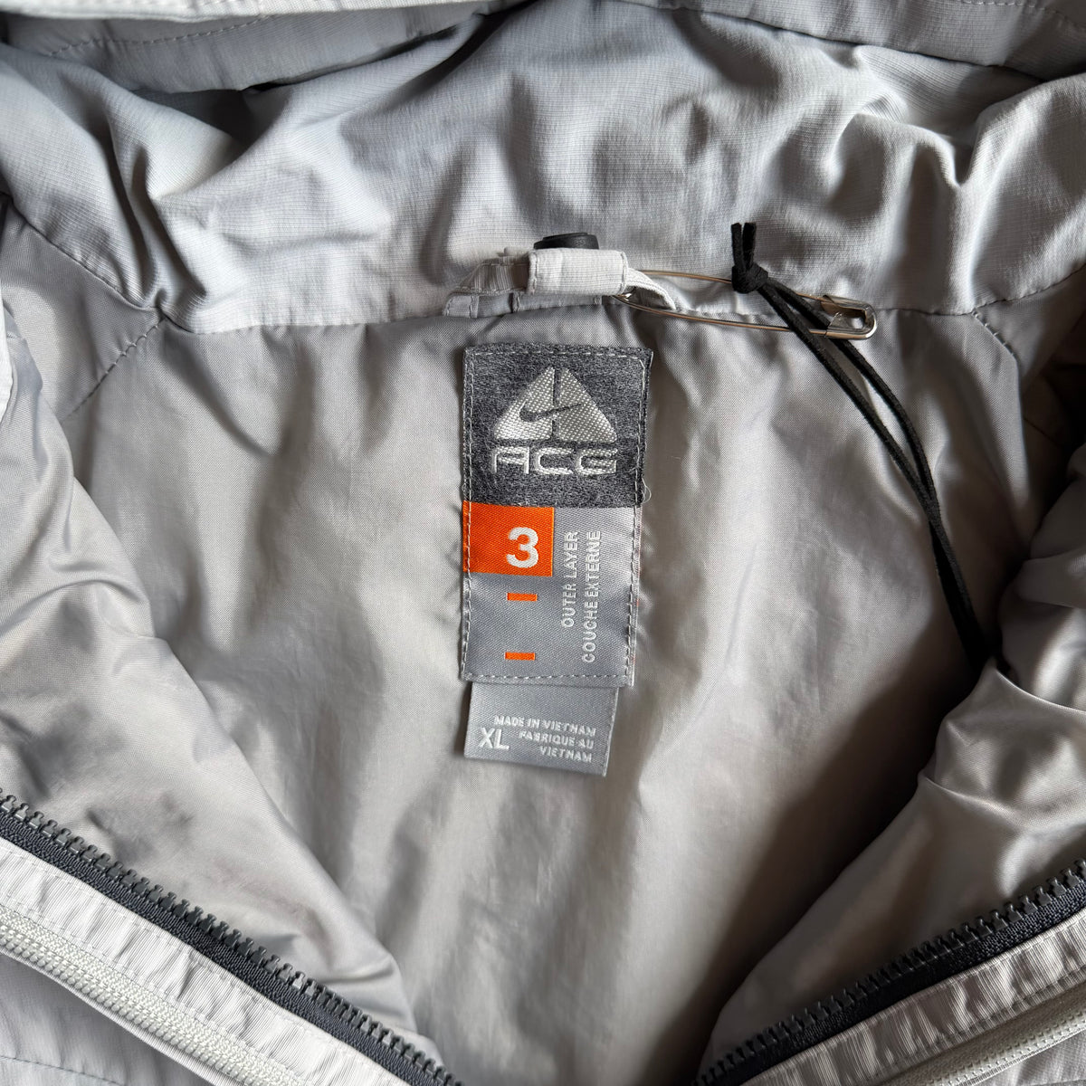 Y2K Nike ACG 3 Layer Grey Snowboarding Jacket