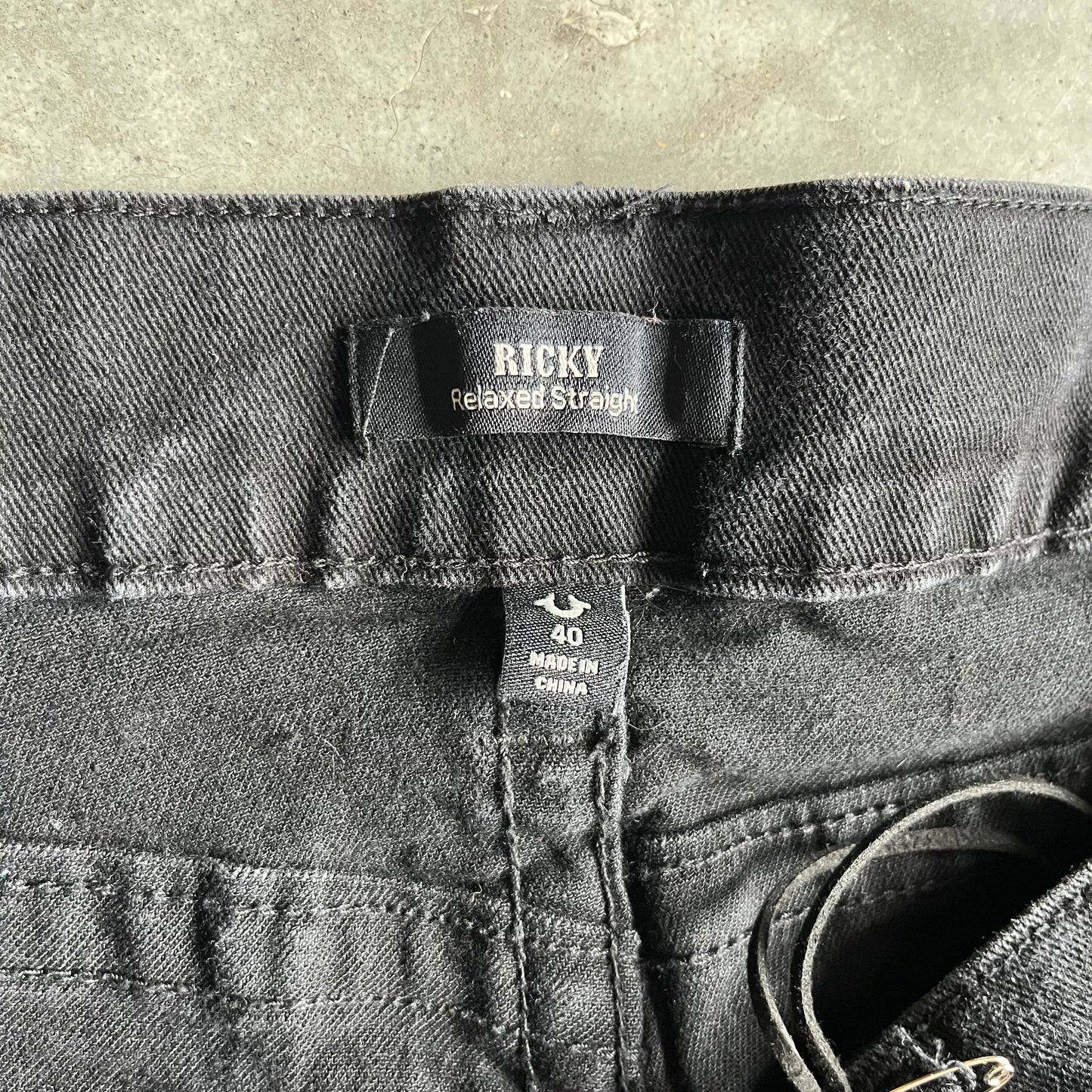 Y2K True Religion Black Ricky Straight Relaxed Fit Jeans