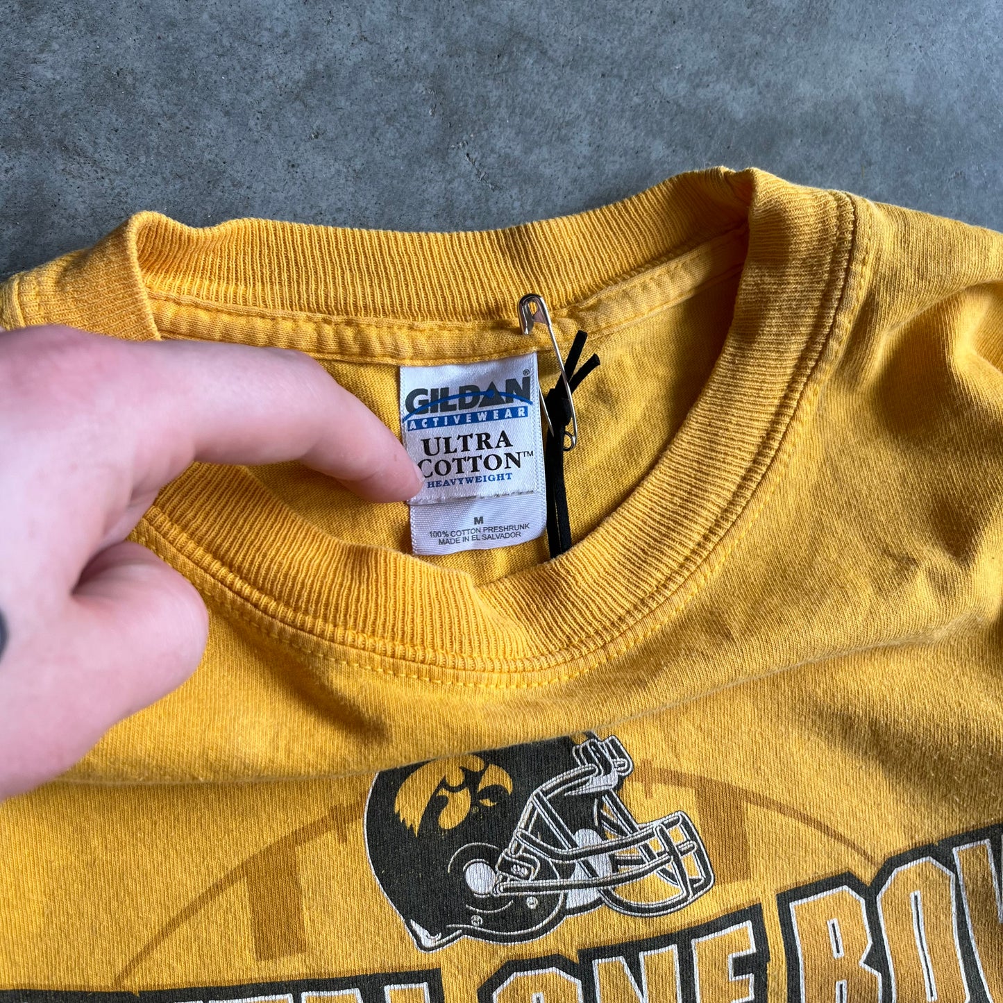 Y2K Iowa Hawkeyes ‘05 Capital One Bowl L/S