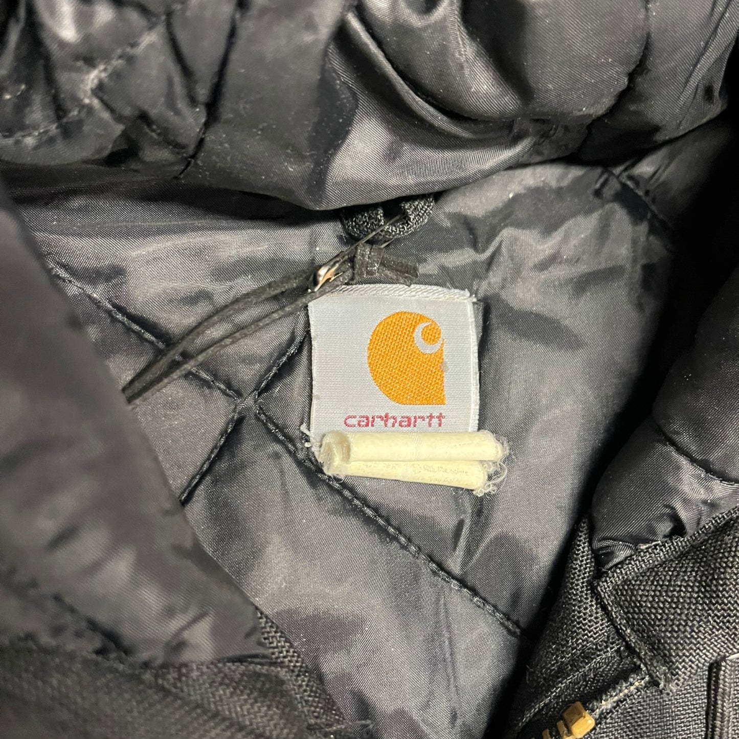 Carhartt ‘J133 BLK’ Quilt Lined Active Jacket