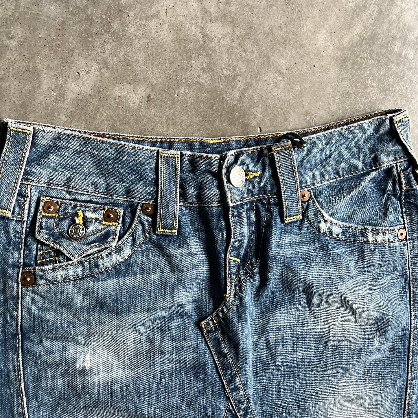 Women’s Y2K True Religion Denim Raw Hem Mini Skirt