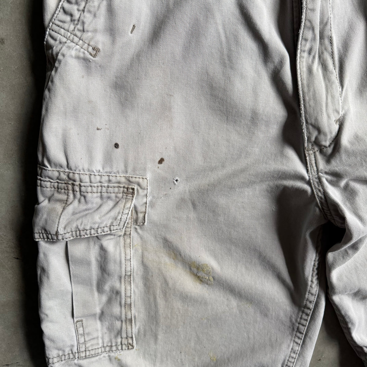 Y2K Levi’s Grey Distressed Utility Cargo Shorts