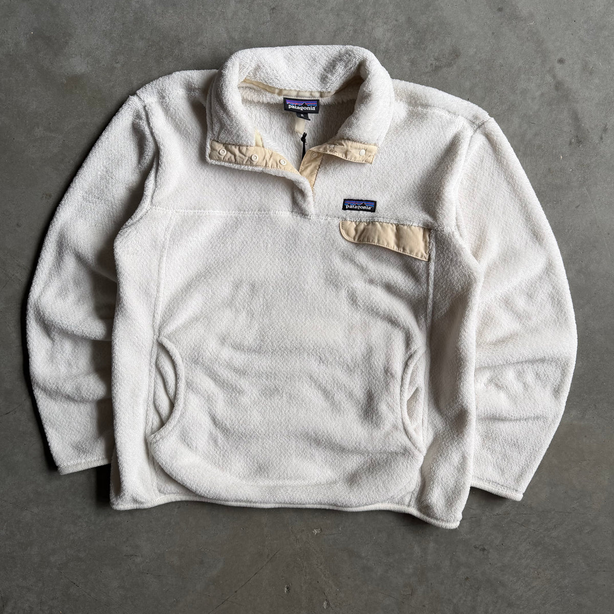 Patagonia Women’s Re-Tool Snap Enclosure Cream Fleece Pullover