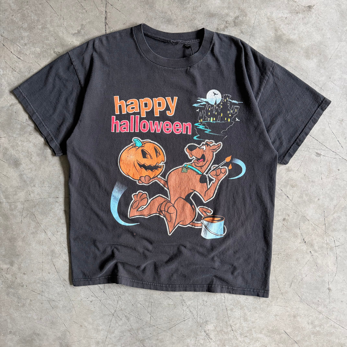 Vintage Scooby-Do Halloween Pumpkin Painting Tee