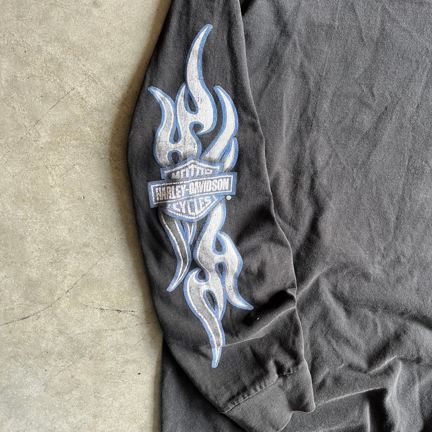 Y2K Harley Davidson Flame Sleeve Pocket T Shirt