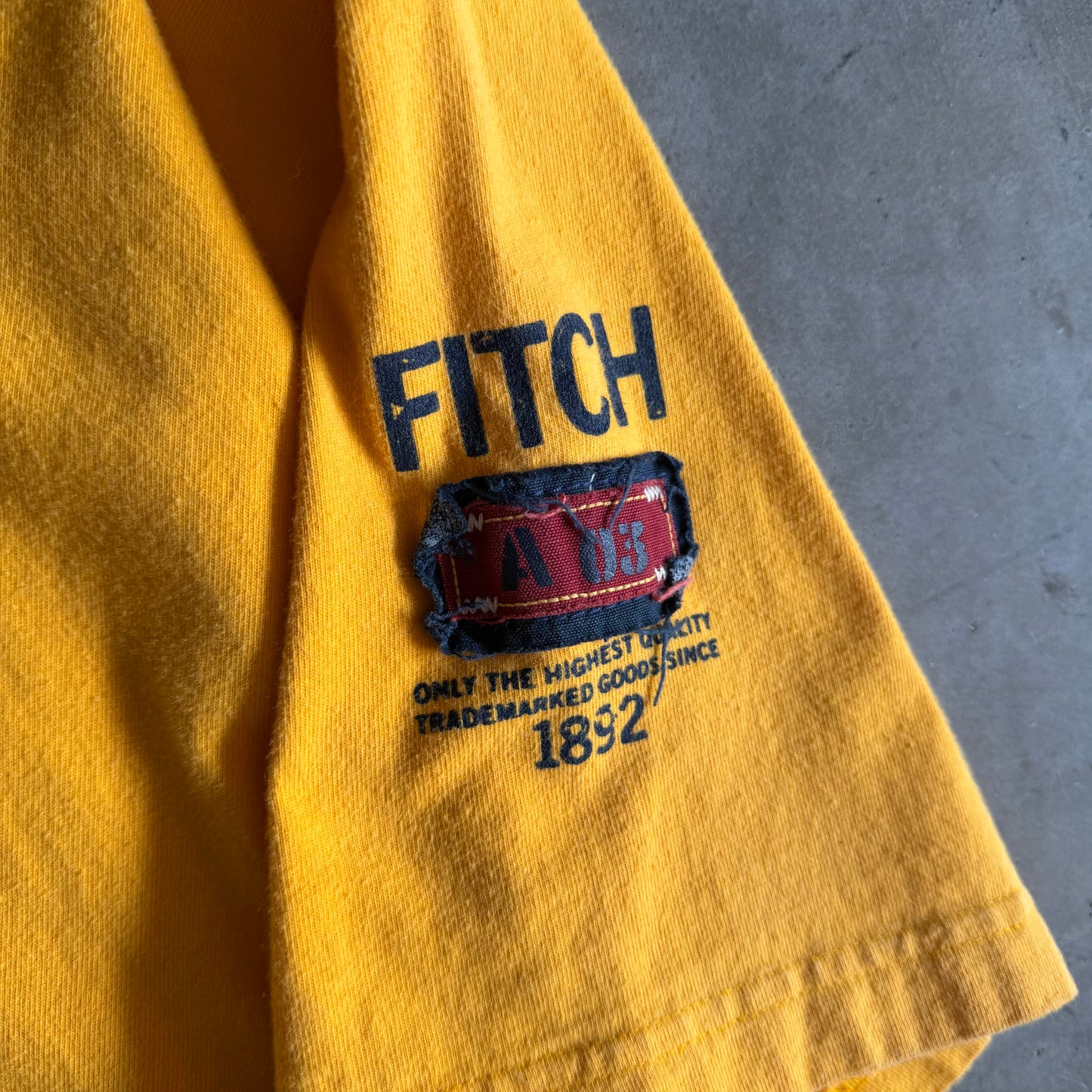 Y2K Abercrombie Spell-Out & Sleeve Patch Yellow Tee