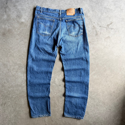 Y2K Levi’s 505 Regular Fit Blue Jeans