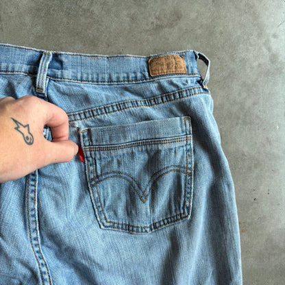 Y2K Women’s Levi’s 515 Bermuda Rolled Leg Jorts