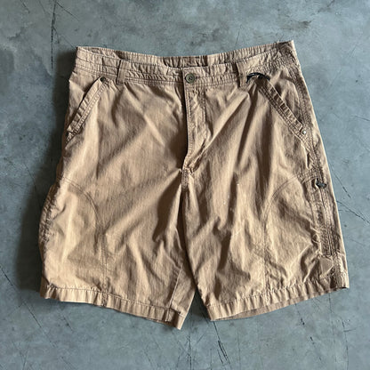 Y2K Pacific Trail Tan Multi-Pocket Shorts