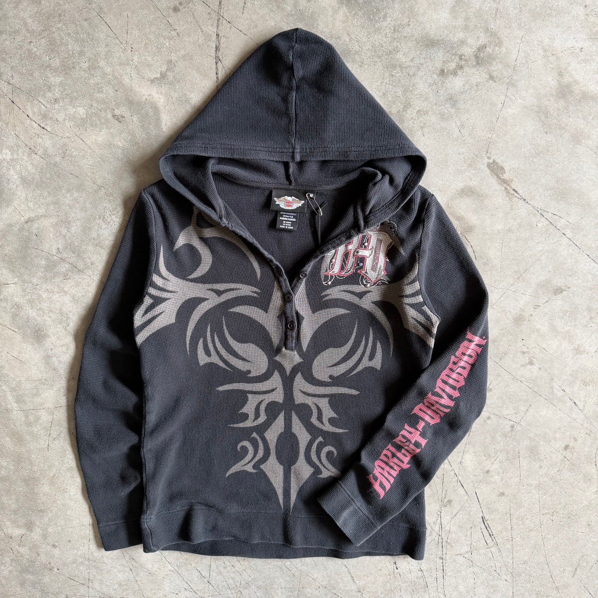 Women’s Y2K Harley Davidson Black Henley Graphic Thermal