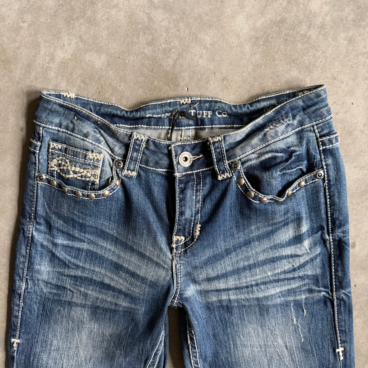 Women’s Y2K Cowgirl Tuff Co Studded Boot Cut Flair Jeans