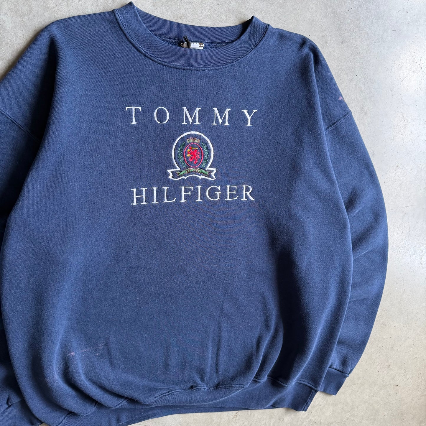 Vintage Bootleg Tommy Hilfiger Embroidered Spellout Crest Crewneck
