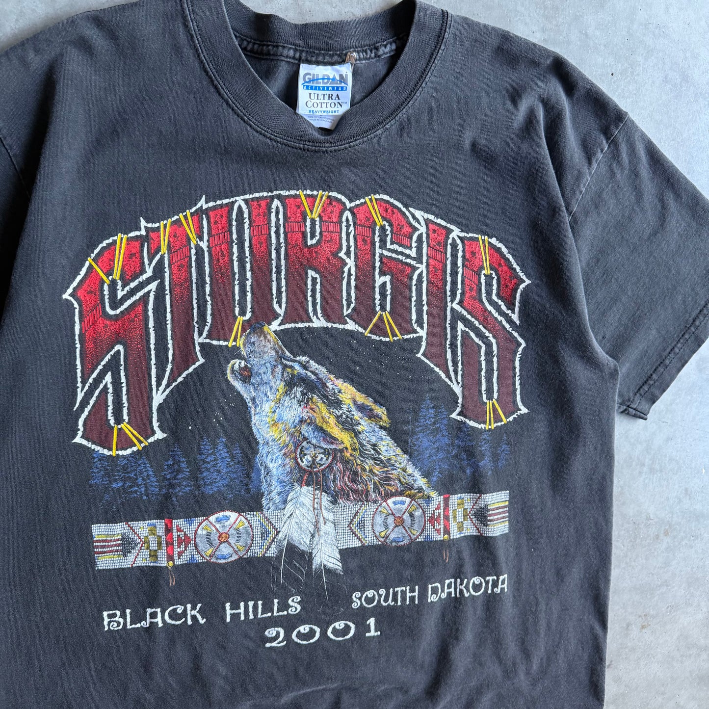 Y2K 2001 Sturgis Black Hills Native Wolf Tee