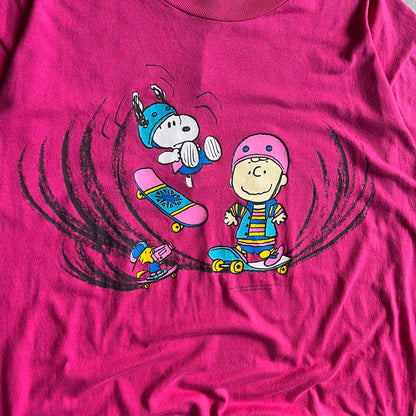 Vintage Peanuts Charlie Snoopy Woodstock Skateboarding Tee