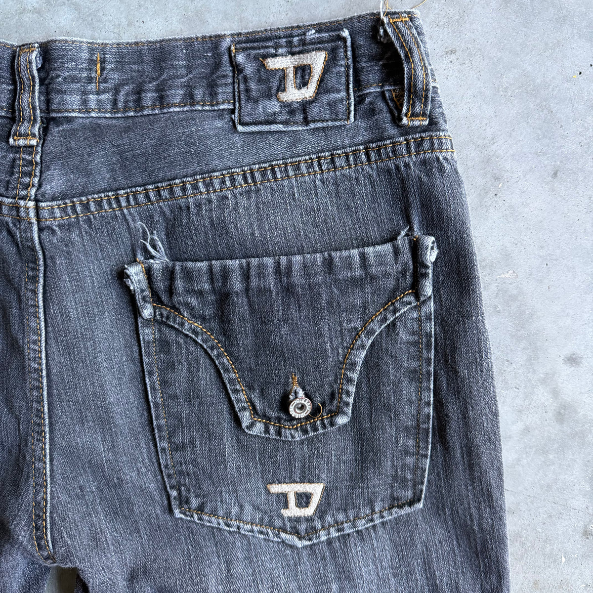Y2K Diesel Industries Black Washed Straight Fit Jeans