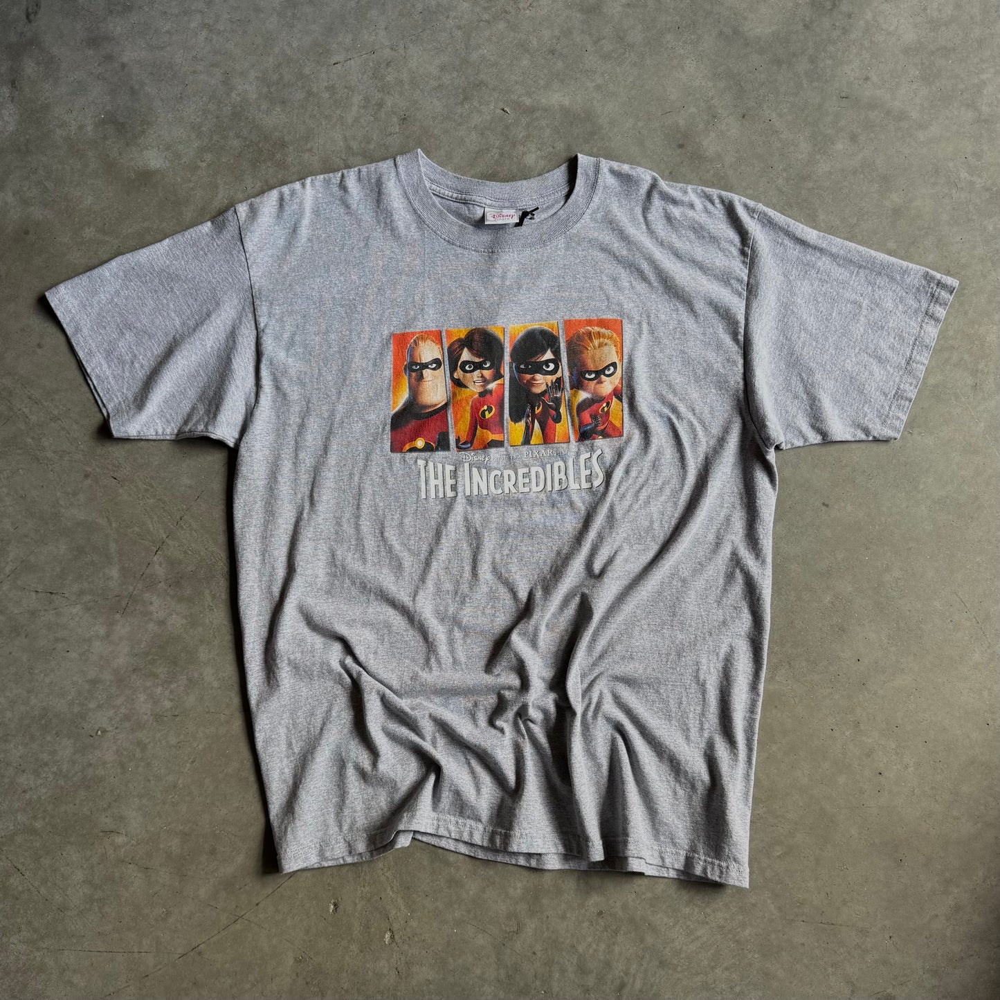 Y2K The Invisibles Family Frames Gray Movie Tee