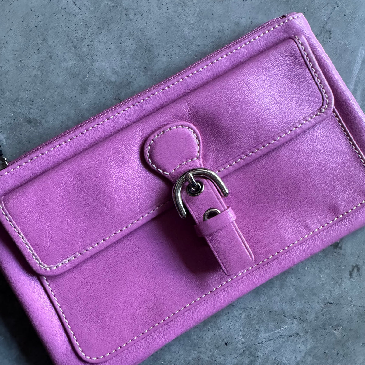 Y2K Coach Deadstock Long Soho Skinny Wristlet in Rasberry