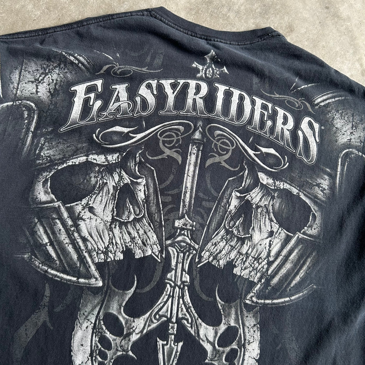 Y2K Easyriders Battle Axe Skull Graphic Pocket T Shirt
