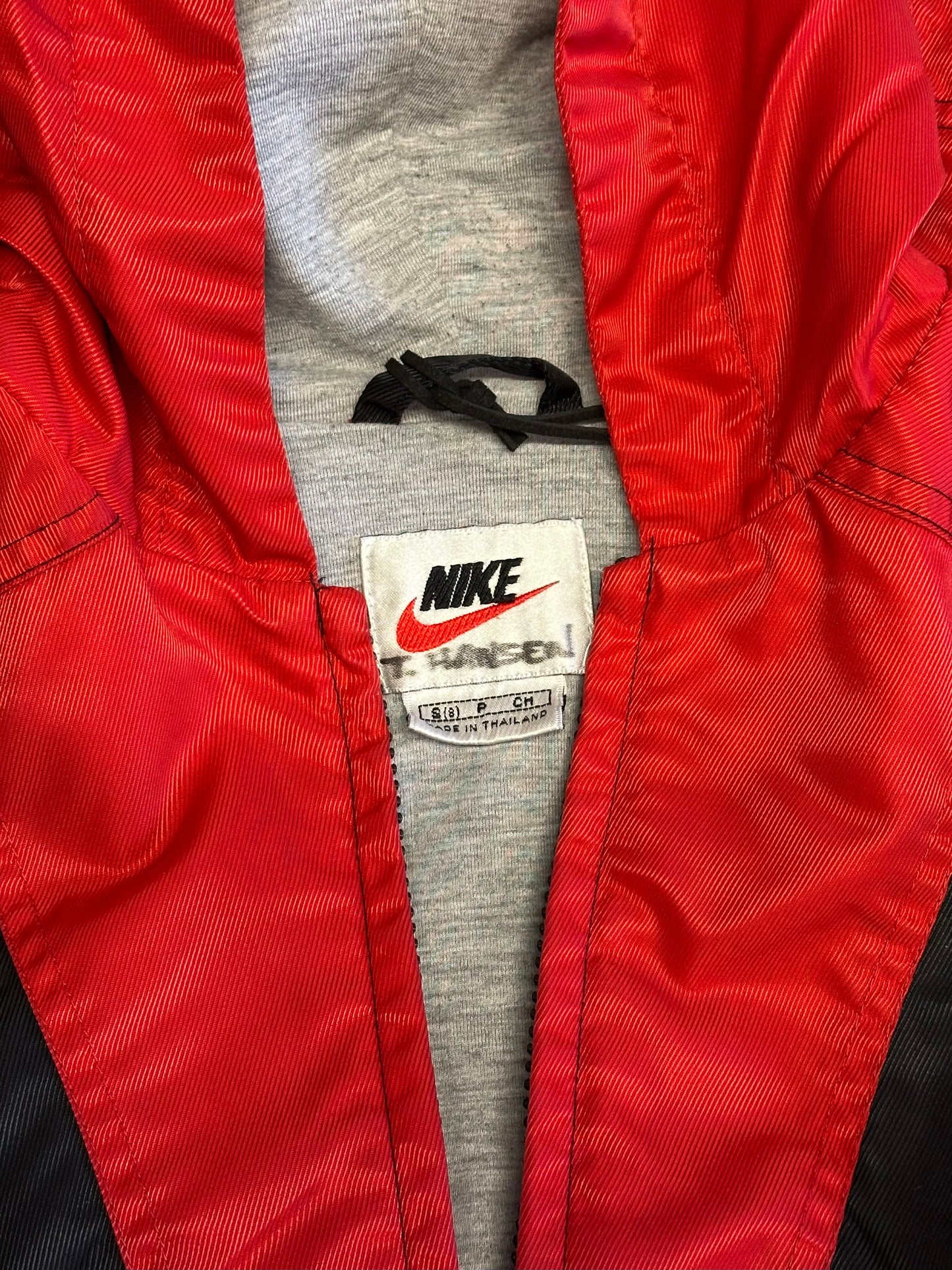 Nike 90s Youth Red And Black Windbreaker